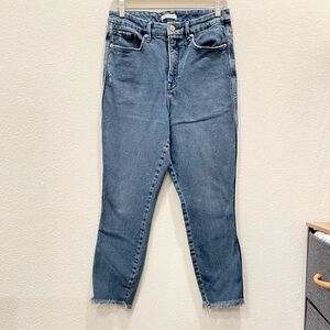 Pre-loved! GOOD AMERICAN Dark Wash Good Curve Jeans!